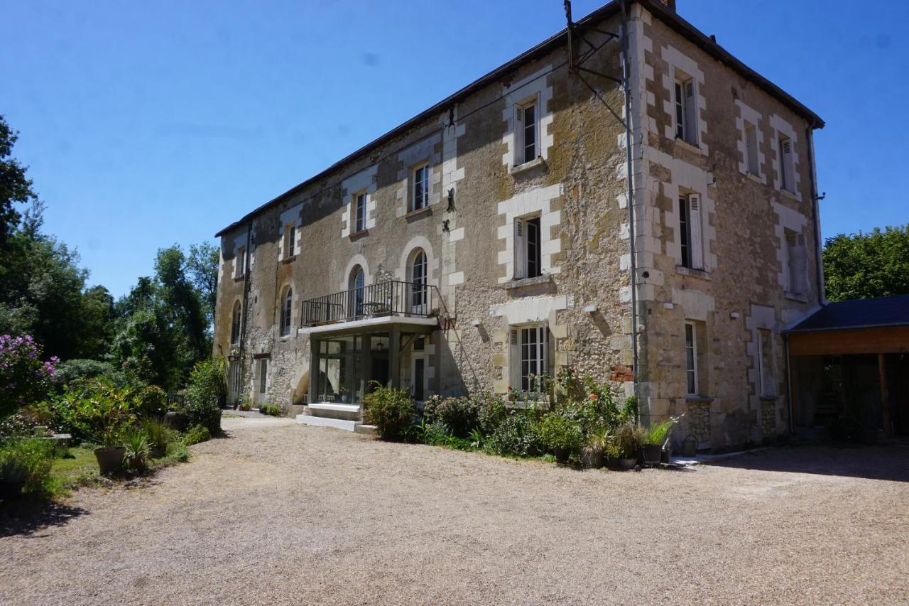 Le Moulin De Moquesouris - Chambres D'Hotes Et Table D'Hote Nazelles-Negron 외부 사진